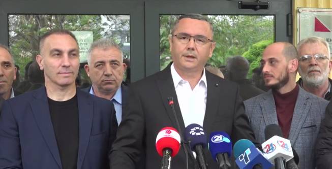 Fronti Europian  Zejdi  Komuna e Çairit është bastion i Ali Ahmetit dhe i yni  të dorëhiqen liderët e VLEN it 